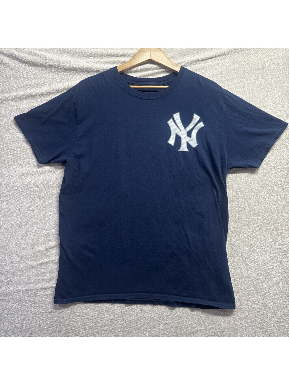 Aaron Judge #99 Yankees Majestic Mens XL Tshirt 513